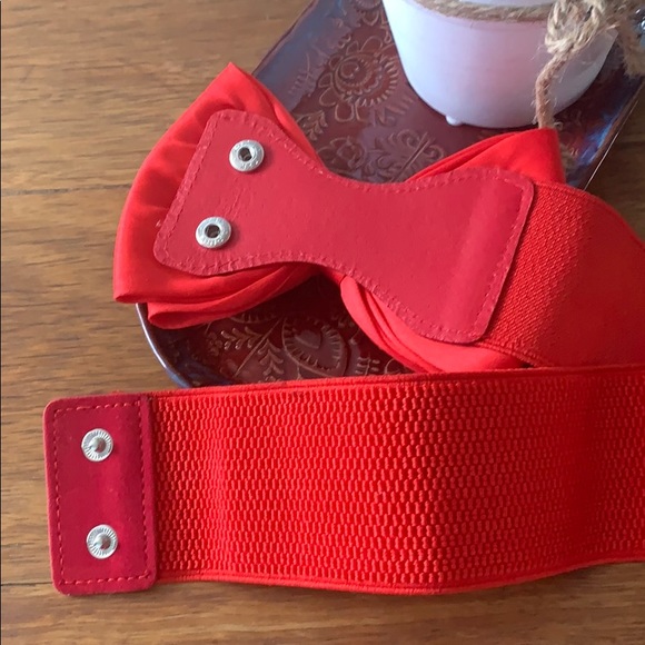 2 for 15! Vintage Inspired Red Bow Belt - Picture 2 of 2